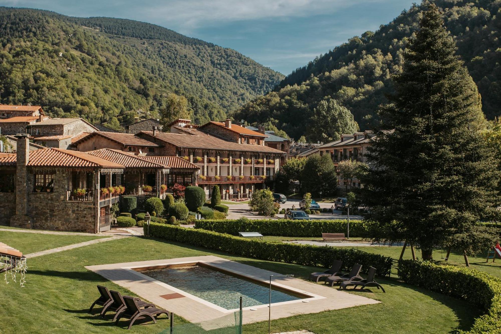 Hotel La Coma Setcases Bagian luar foto