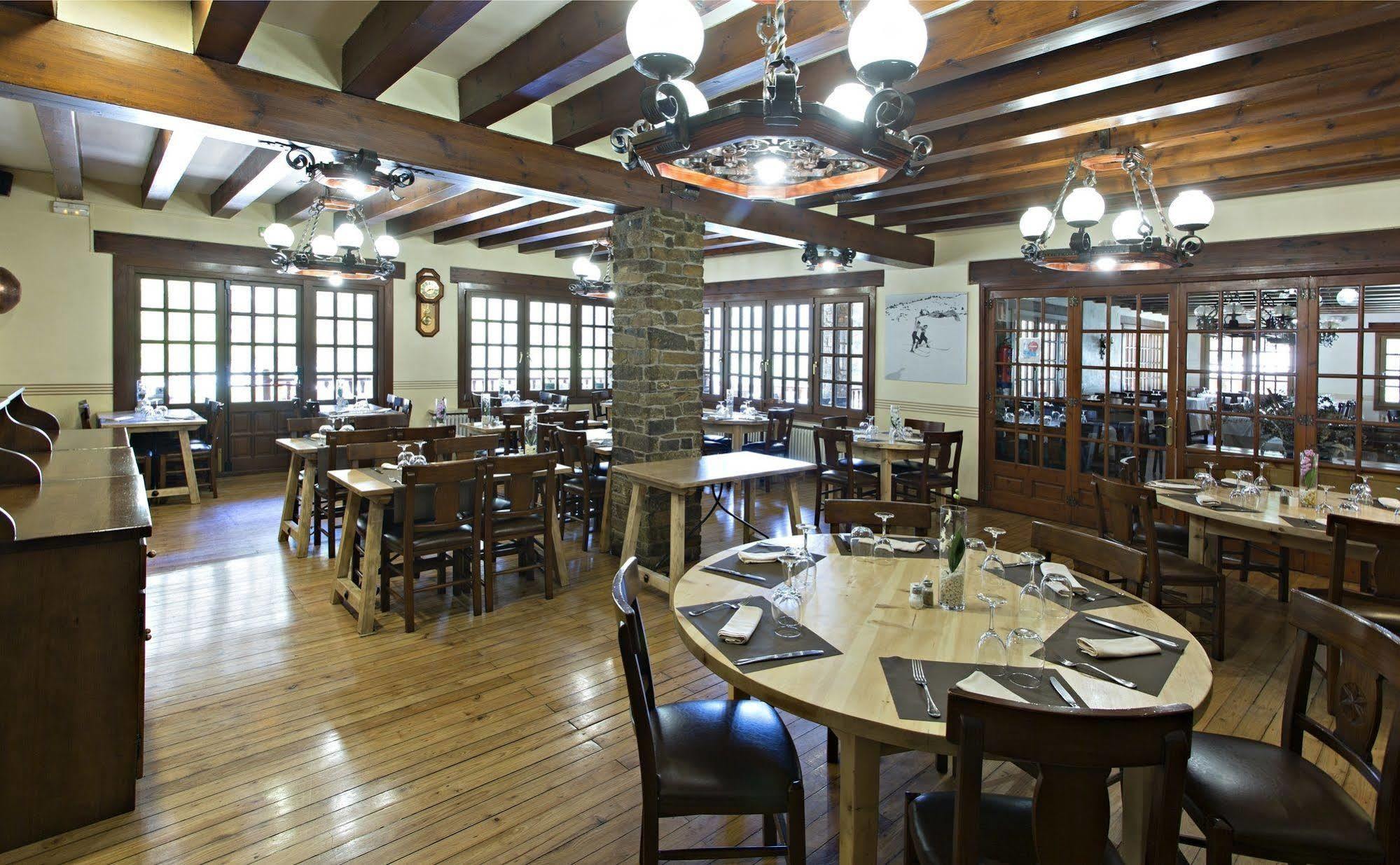 Hotel La Coma Setcases Bagian luar foto
